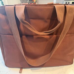 BEIS East to West Tote